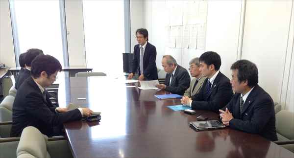 20140425kyodouseimei_cut_R.jpg