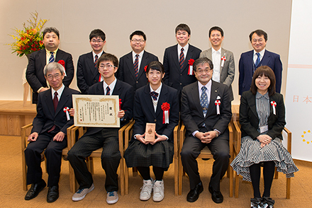 青森県立名久井農業高等学校 チーム・フローラフォトニクス（青森県）