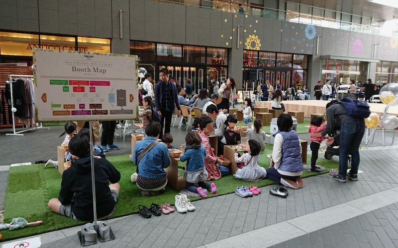 参加する子供たち（写真）