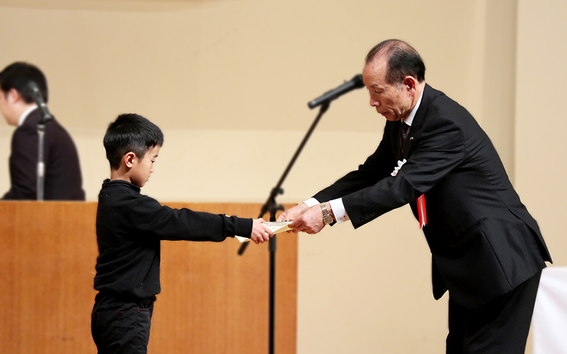 母と子のネイチャースクール の体験を詩に詠んだ福田圭紳君が詩集大会で さわやか大賞 を受賞しました 日本自然保護協会オフィシャルサイト