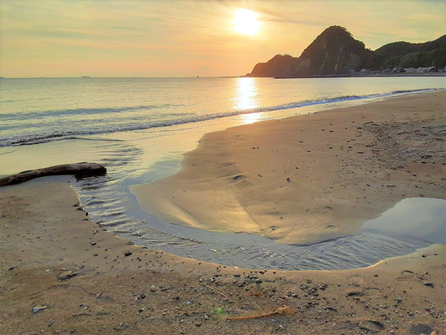 岩井海岸と夕日