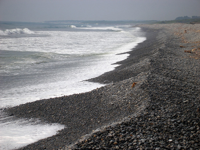 宮崎県都農町の礫浜