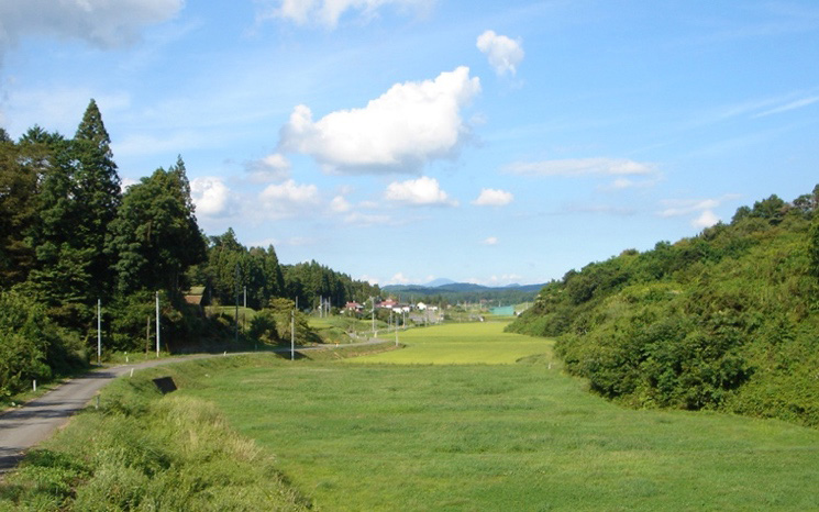 岩手県一関市の里山の風景画像