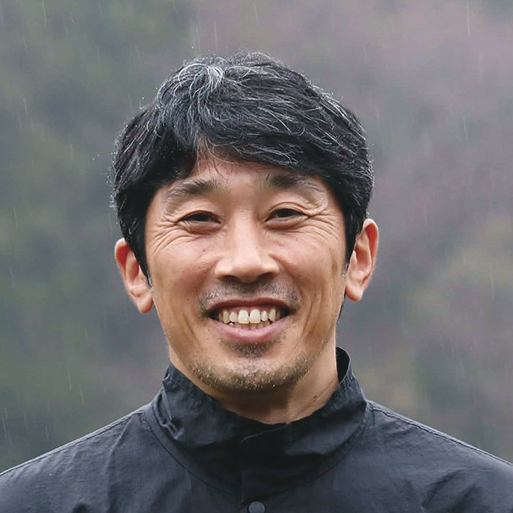 出島さん顔写真